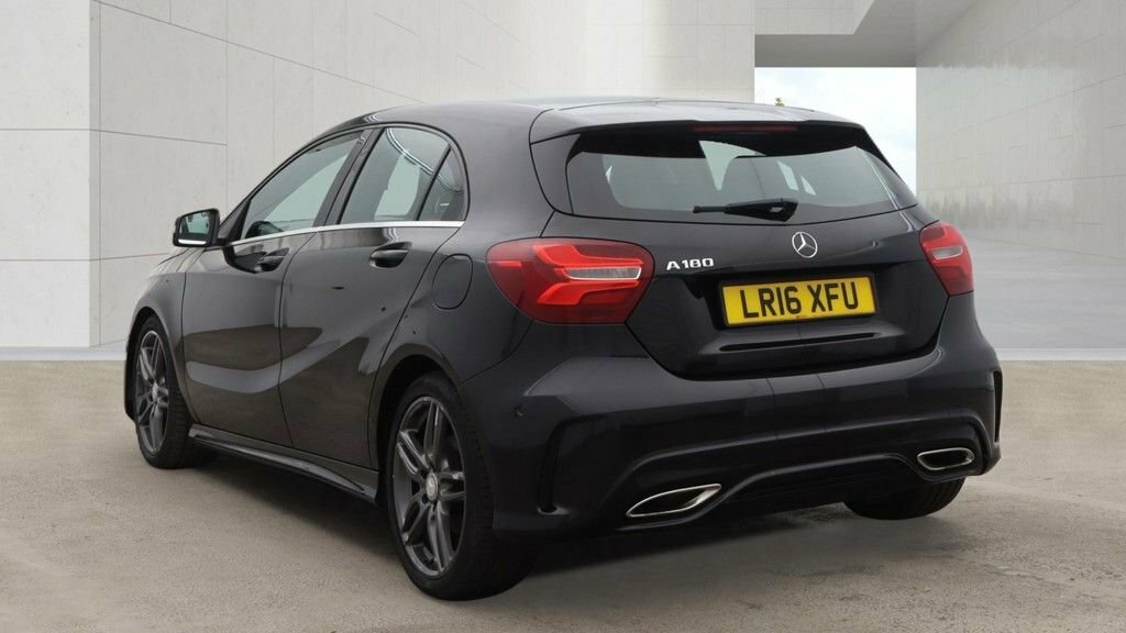 Mercedes-Benz A Class 1.6L Amg Line Black #3
