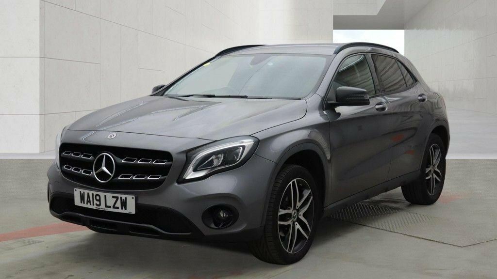 Mercedes-Benz GLA Class 1.6L Urban Edition Grey #2