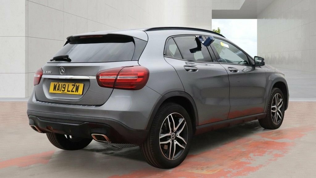 Mercedes-Benz GLA Class 1.6L Urban Edition Grey #4
