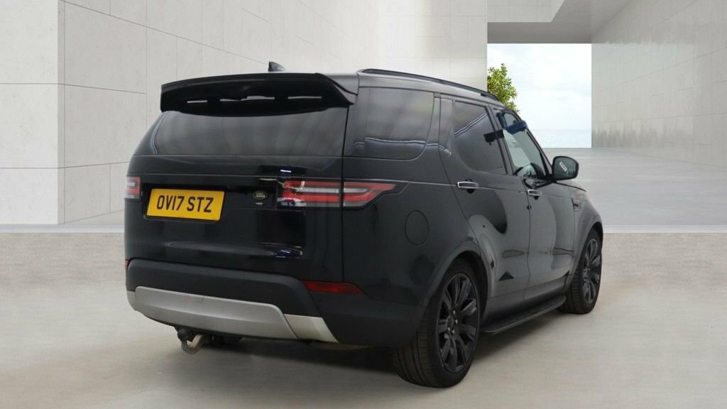 Land Rover Discovery 2L Hse Luxury Black #3