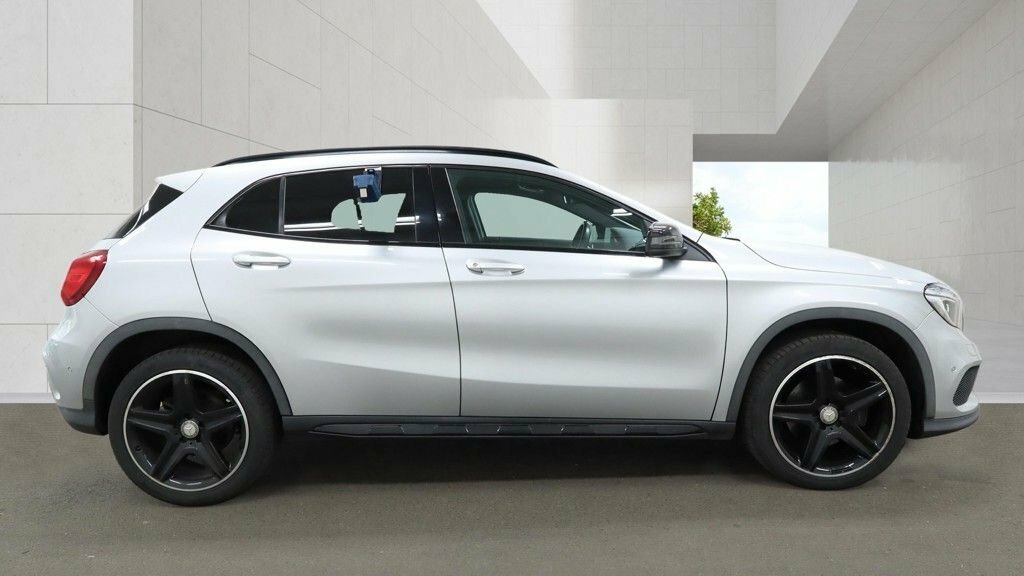 Mercedes-Benz GLA Class 2.1L Amg Line Silver #5