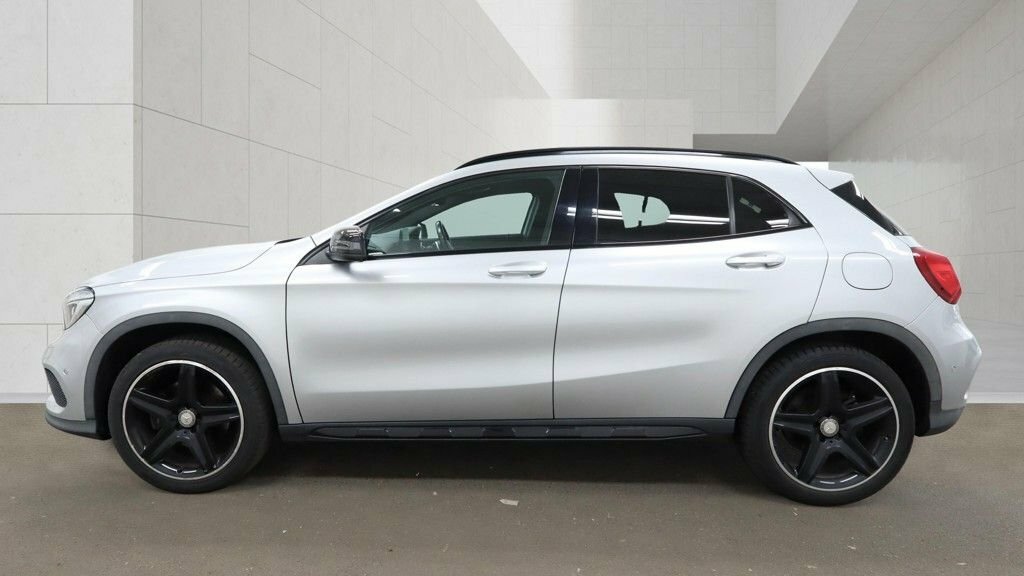 Mercedes-Benz GLA Class 2.1L Amg Line Silver #6