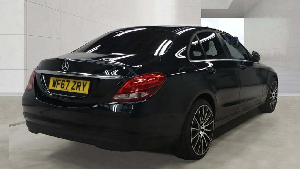 Mercedes-Benz C Class 2L Se Black #4