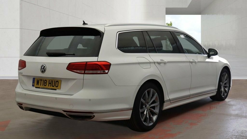Volkswagen Passat 1.4L R-line White #5