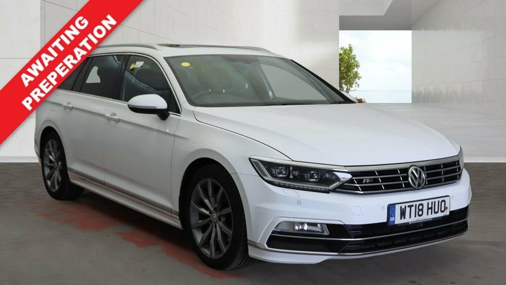 Volkswagen Passat 1.4L R-line White