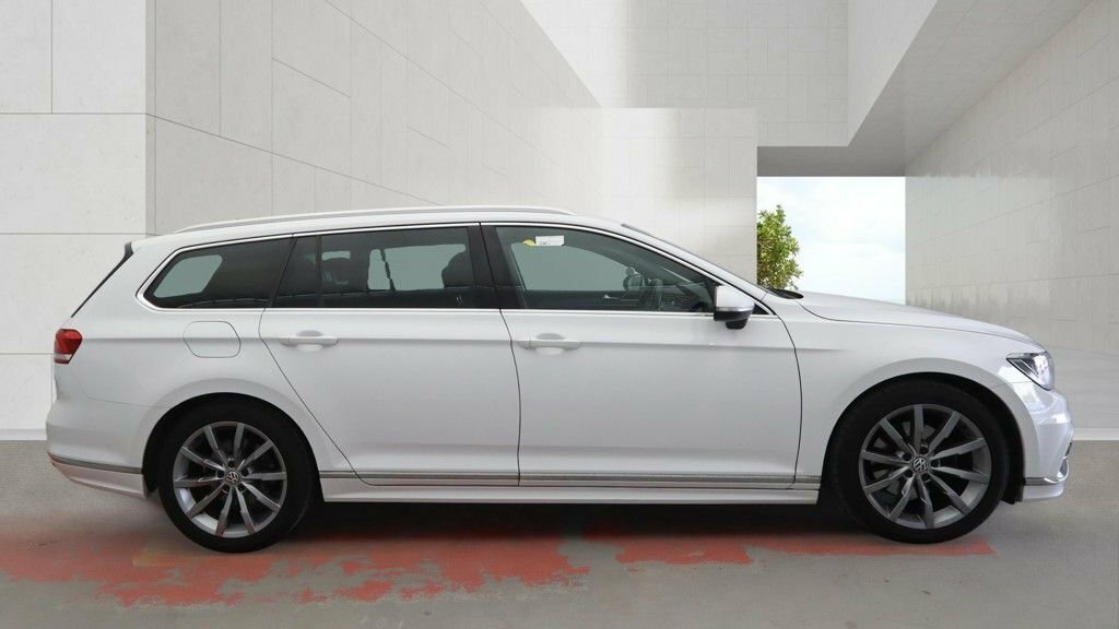 Volkswagen Passat 1.4L R-line White #4
