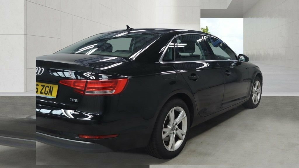 Audi A4 1.4L Sport Black #4