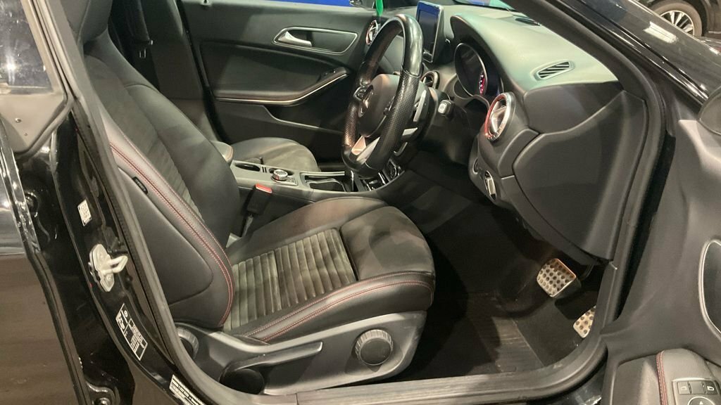 Mercedes-Benz CLA Class Diesel White #11