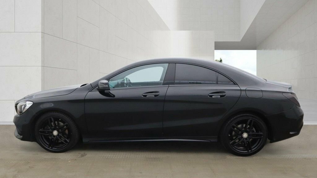 Mercedes-Benz CLA Class 2.1L Amg Line Black #6