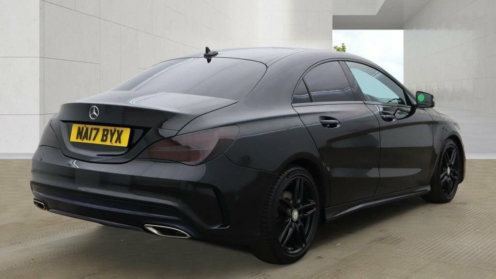 Mercedes-Benz CLA Class 2.1L Amg Line Black #4