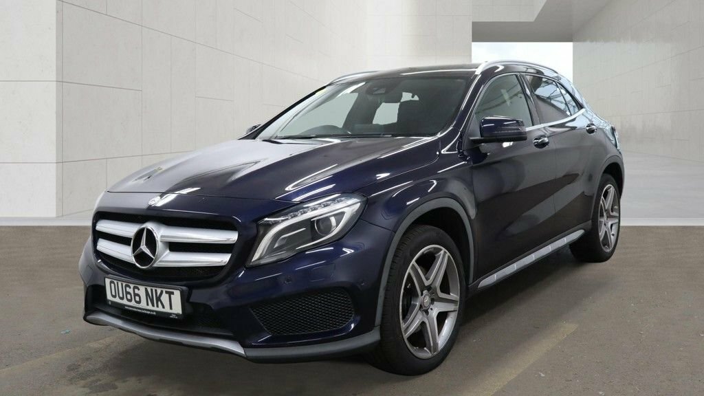 Mercedes-Benz GLA Class 2L Amg Line Blue #2