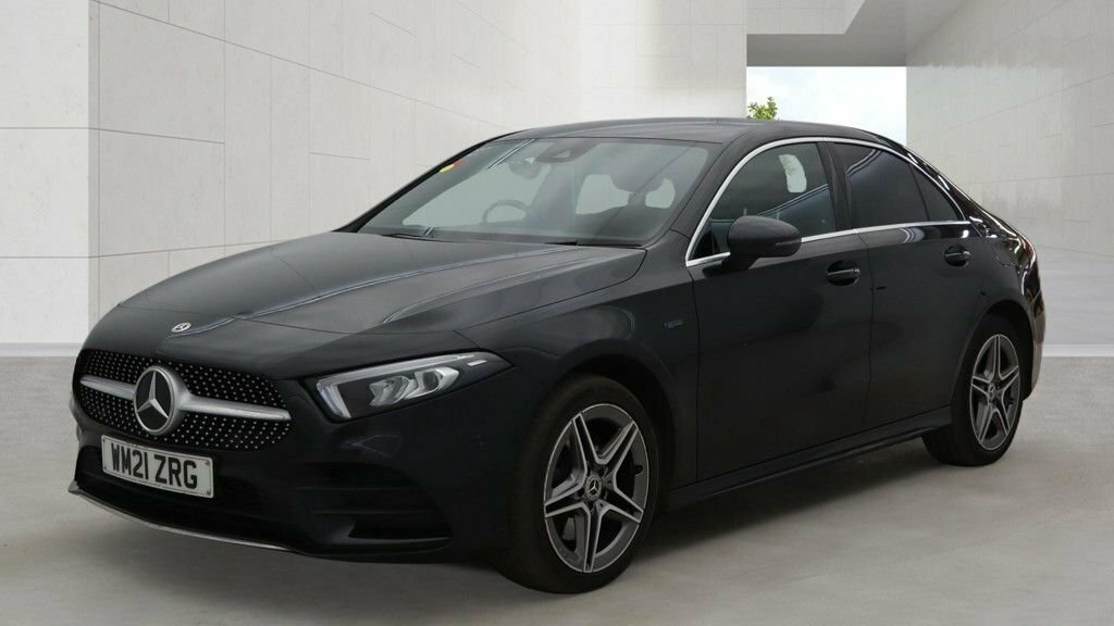 Mercedes-Benz A Class 1.3L Amg Line Black #2