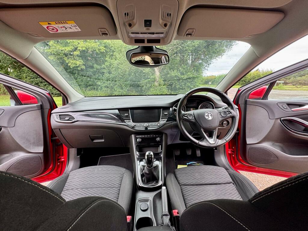 Vauxhall Astra 1.6I Turbo Sri Nav Hatchback DU68OKG Red #2