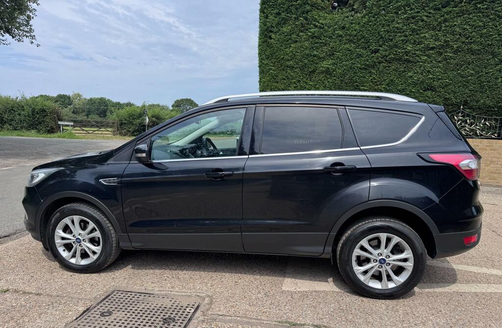 Ford Kuga 1.5 Tdci Titanium Suv MX68SVD Black #4