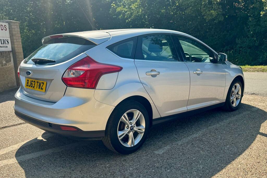 Ford Focus 1.6 Tdci Zetec Hatchback BJ63TWZ Silver #6