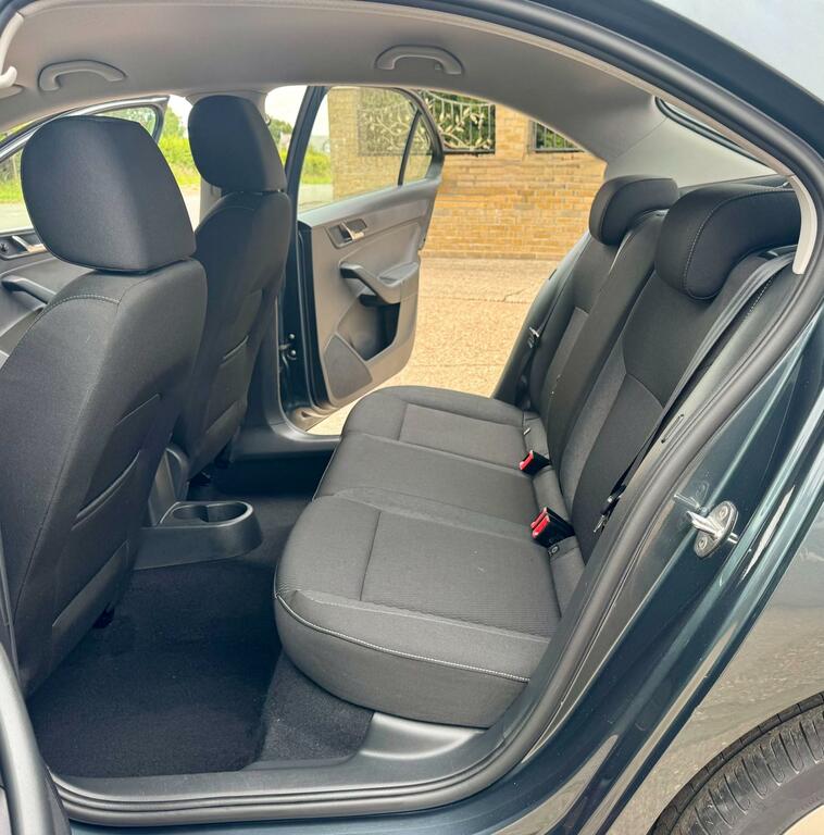 Skoda Rapid Rapid 1.2 Tsi 110Ps Se Sport Spaceback 5-Dr Blue #55