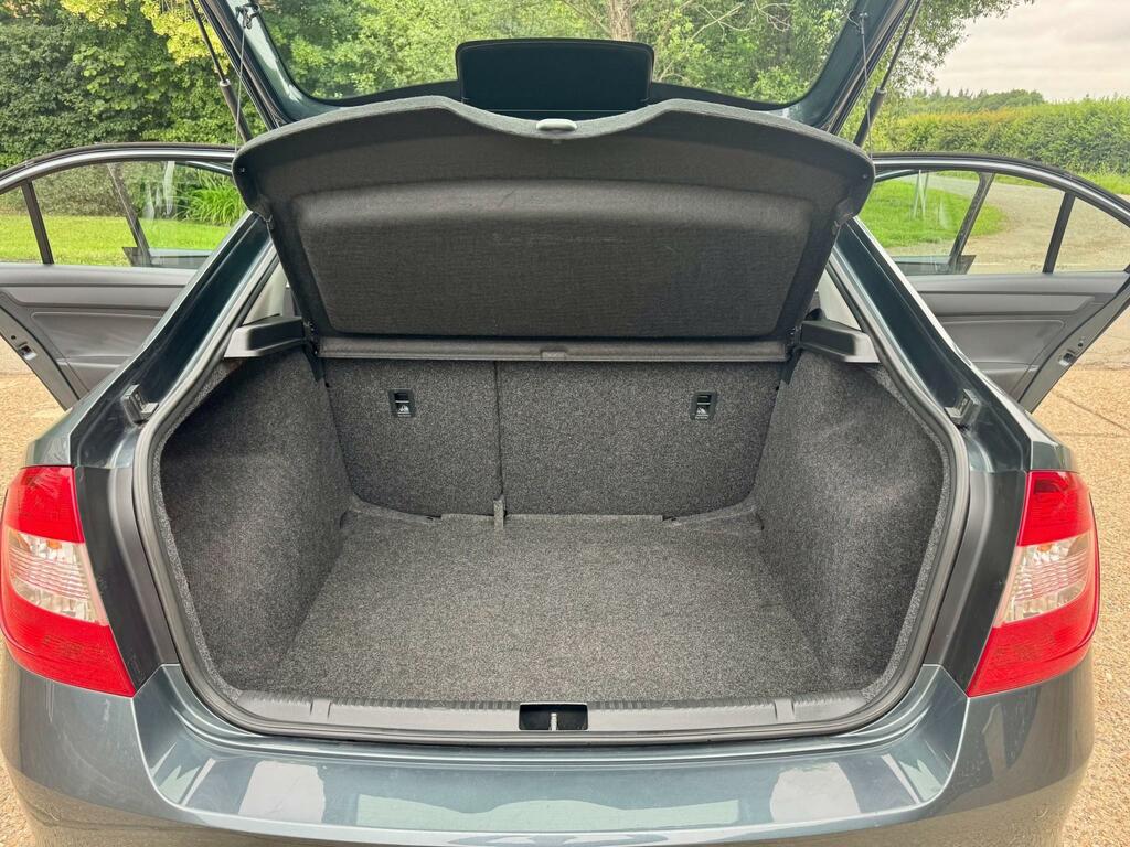 Skoda Rapid Rapid 1.2 Tsi 110Ps Se Sport Spaceback 5-Dr Blue #40