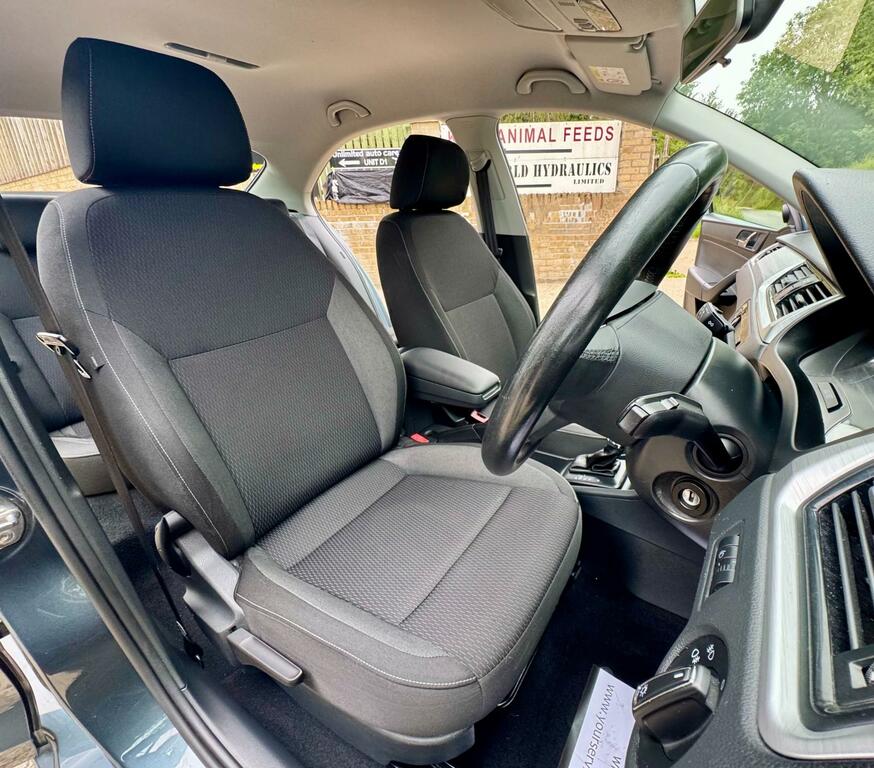 Skoda Rapid Rapid 1.2 Tsi 110Ps Se Sport Spaceback 5-Dr Blue #59