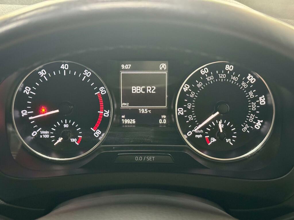 Skoda Rapid Rapid 1.2 Tsi 110Ps Se Sport Spaceback 5-Dr Blue #47
