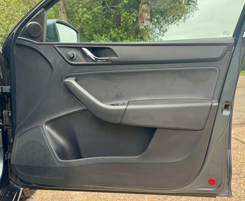 Skoda Rapid Rapid 1.2 Tsi 110Ps Se Sport Spaceback 5-Dr Blue #64