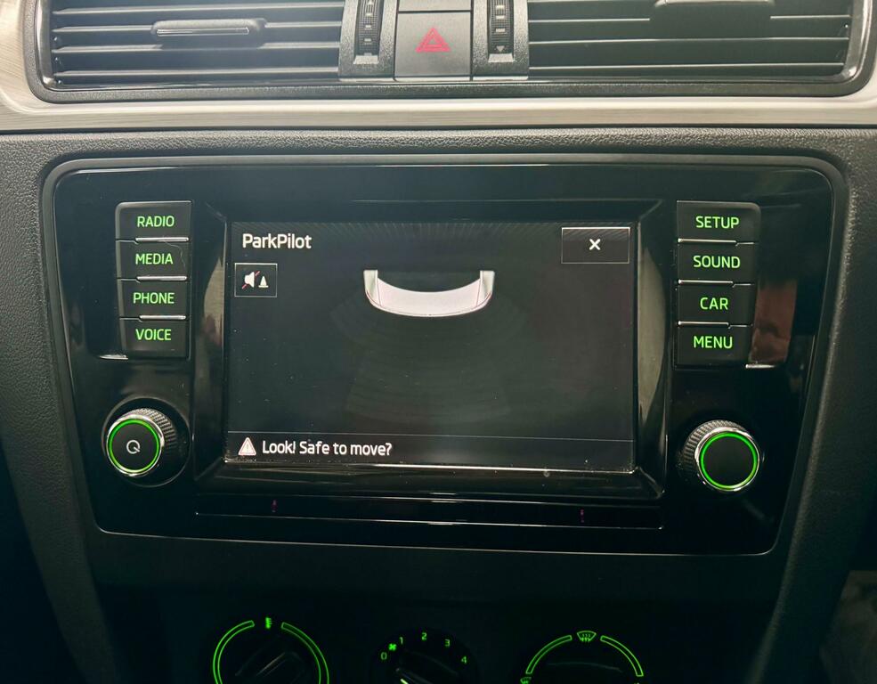 Skoda Rapid Rapid 1.2 Tsi 110Ps Se Sport Spaceback 5-Dr Blue #11