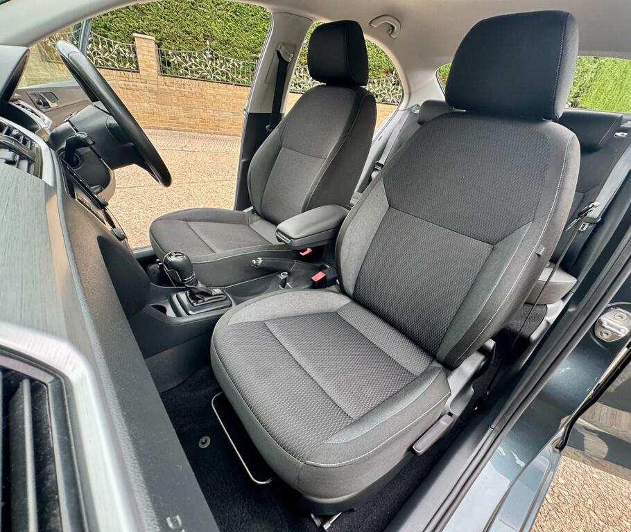 Skoda Rapid Rapid 1.2 Tsi 110Ps Se Sport Spaceback 5-Dr Blue #44