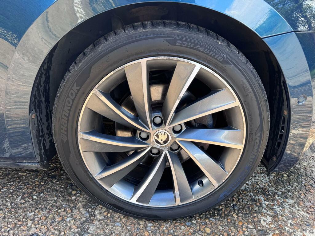 Skoda Superb 2.0 Tdi Se 2017 Silver #84