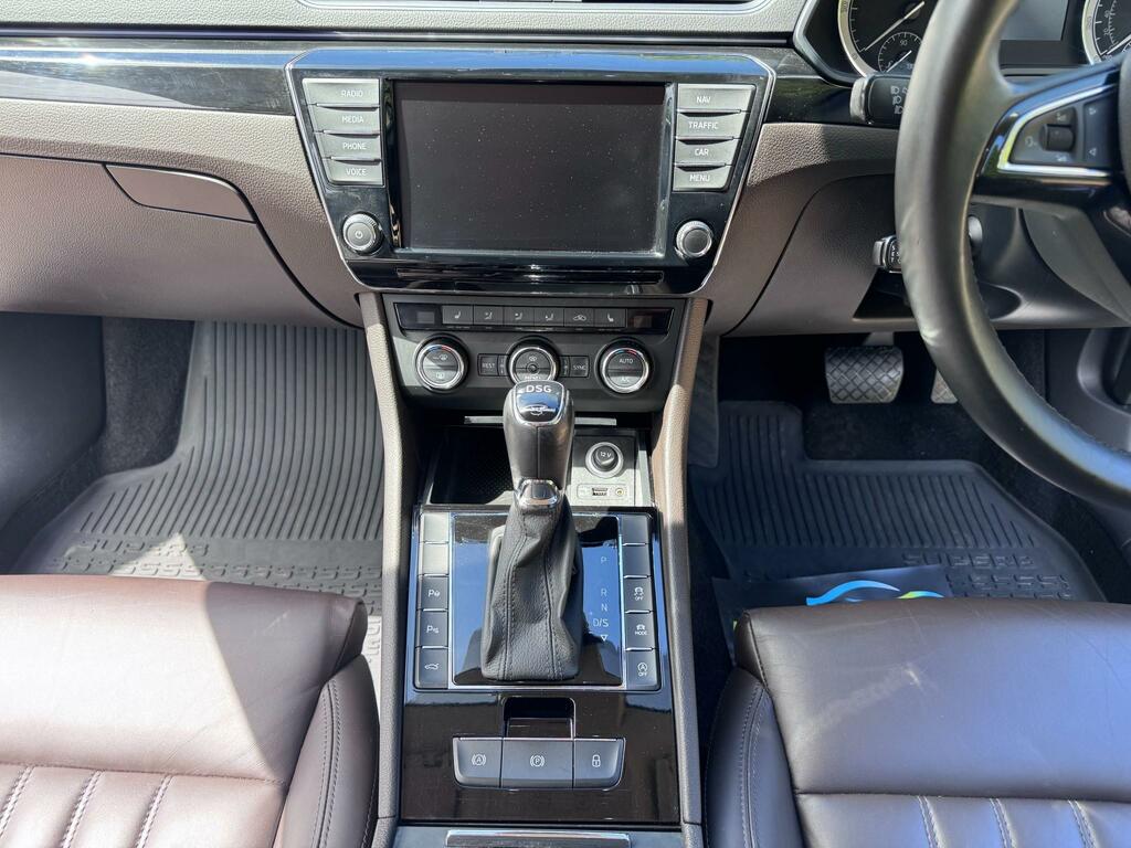 Skoda Superb 2.0 Tdi Se 2017 Silver #66