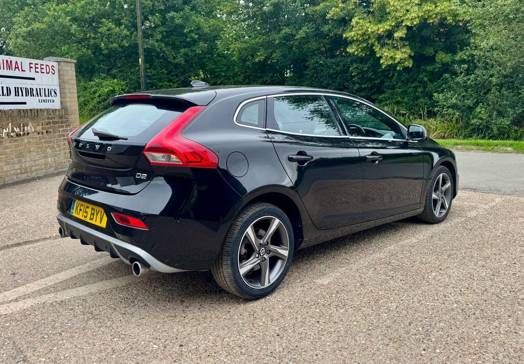 Volvo V40 2.0 D2 R-design 118 Bhp Blue #29