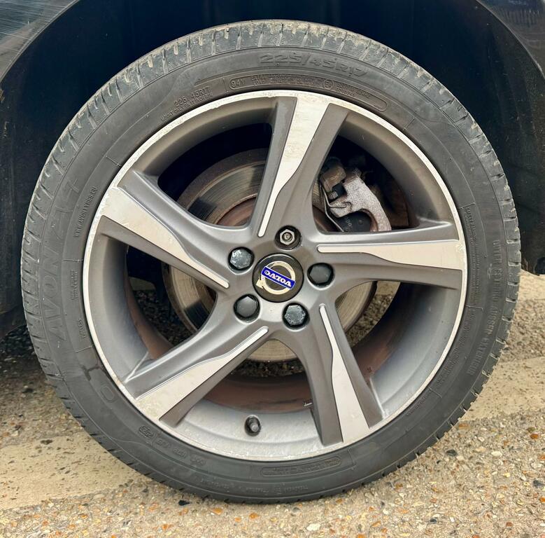 Volvo V40 2.0 D2 R-design 118 Bhp Blue #41