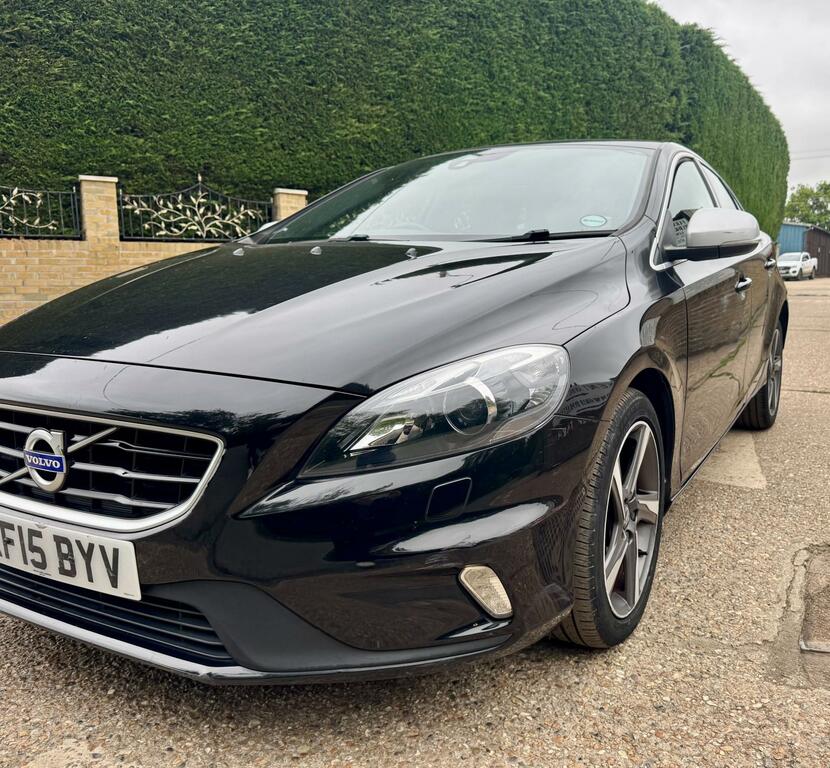 Volvo V40 2.0 D2 R-design 118 Bhp Blue #23
