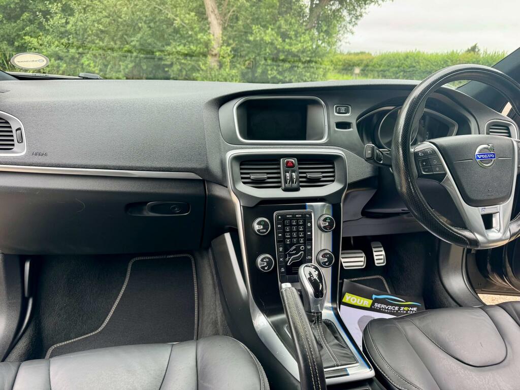 Volvo V40 2.0 D2 R-design 118 Bhp Blue #47