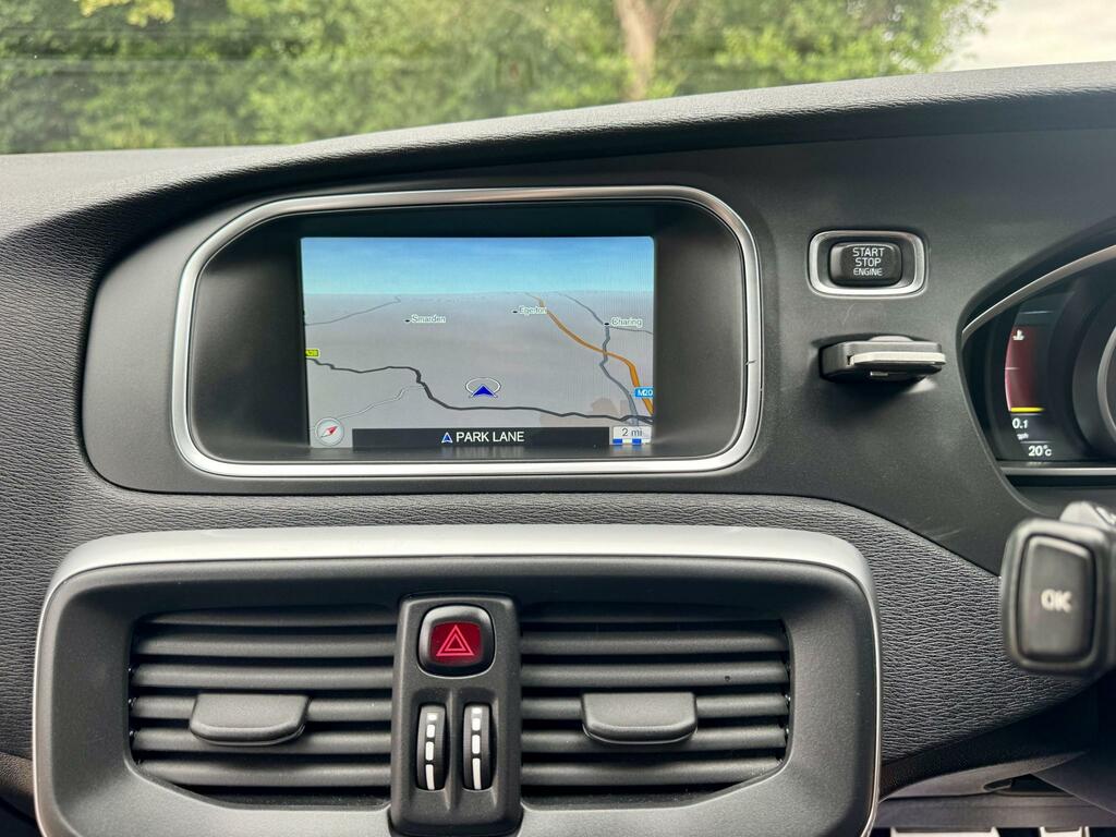 Volvo V40 2.0 D2 R-design 118 Bhp Blue #35