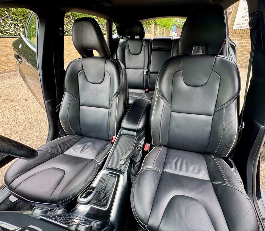 Volvo V40 2.0 D2 R-design 118 Bhp Blue #13