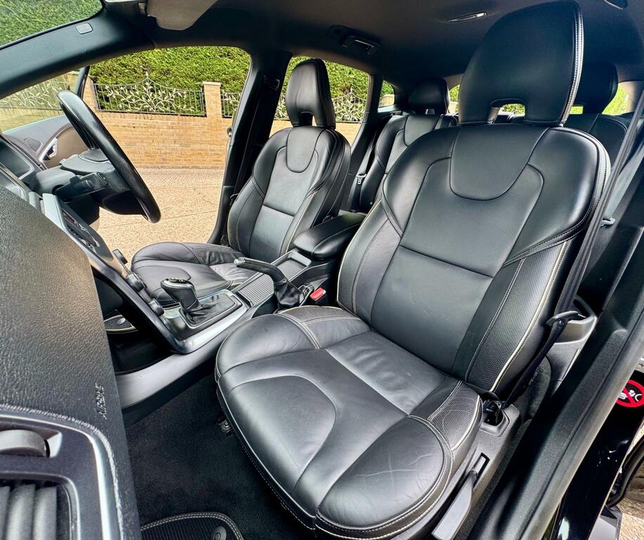 Volvo V40 2.0 D2 R-design 118 Bhp Blue #75