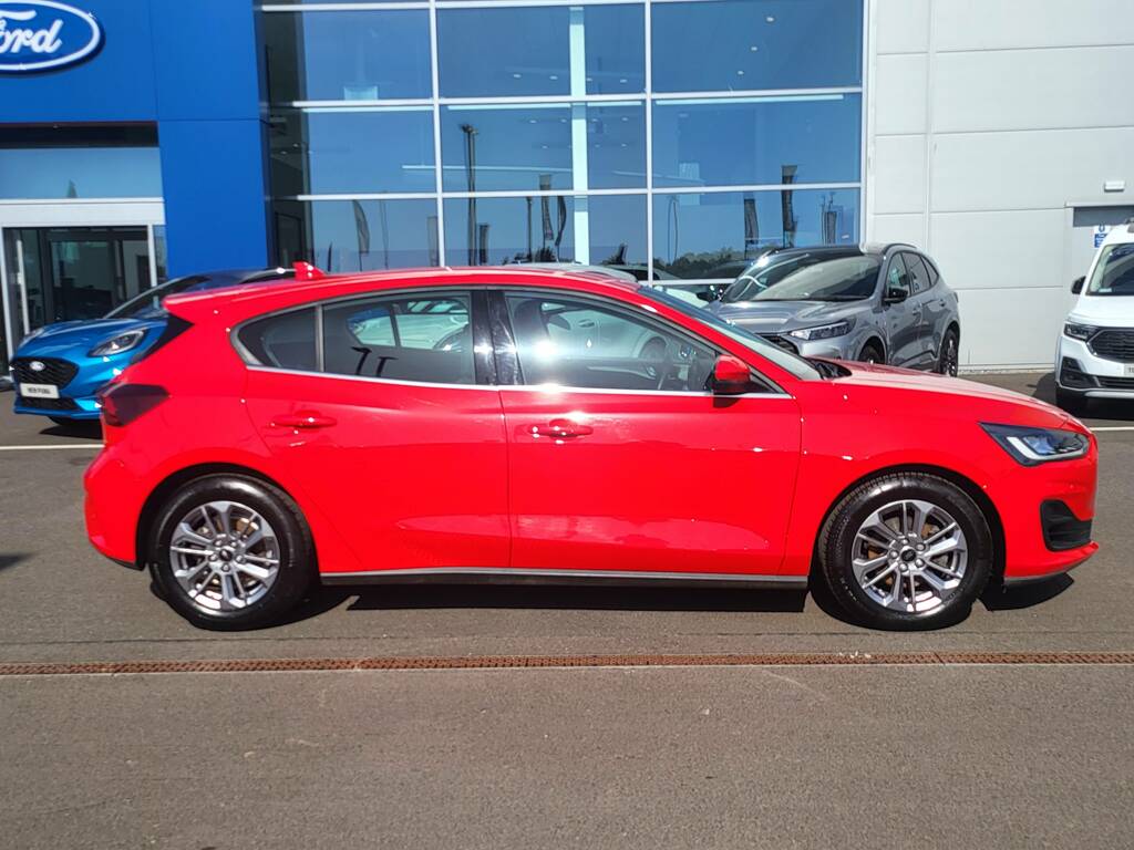 Ford Focus 1.0 Ecoboost Hybrid Mhev 155 Titanium ST72RWK Red #2