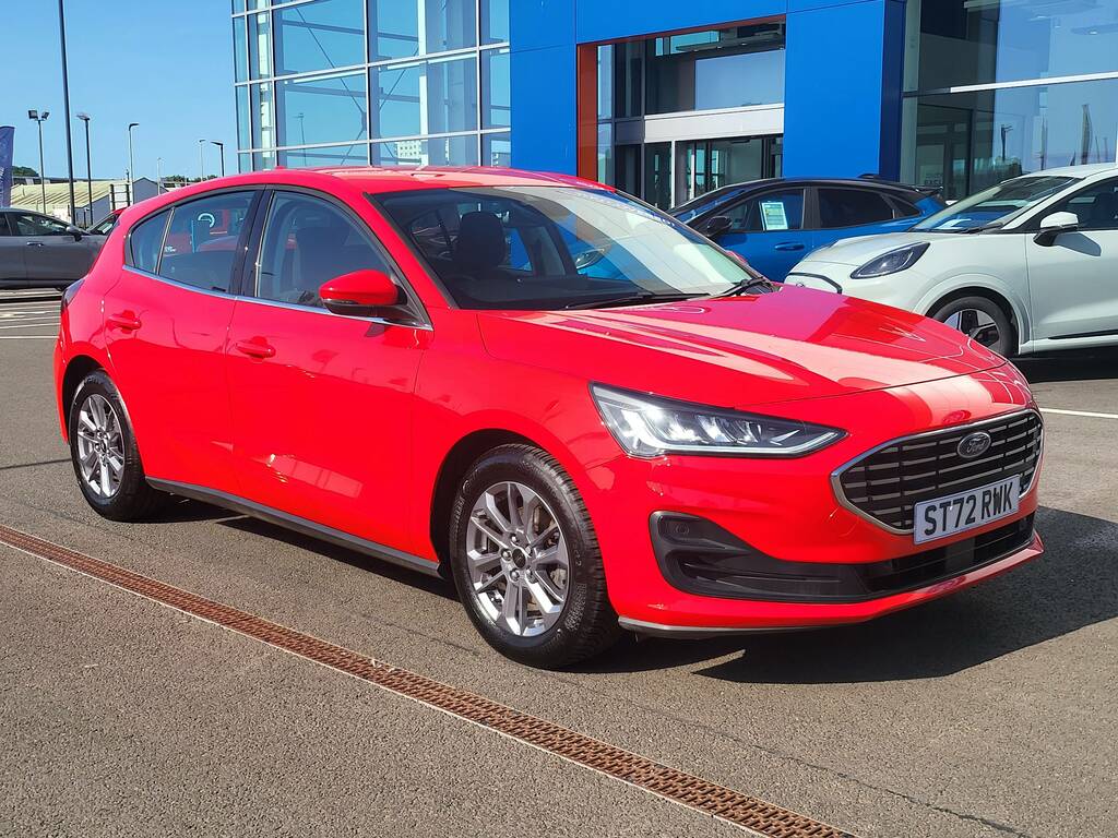 Ford Focus 1.0 Ecoboost Hybrid Mhev 155 Titanium ST72RWK Red #4