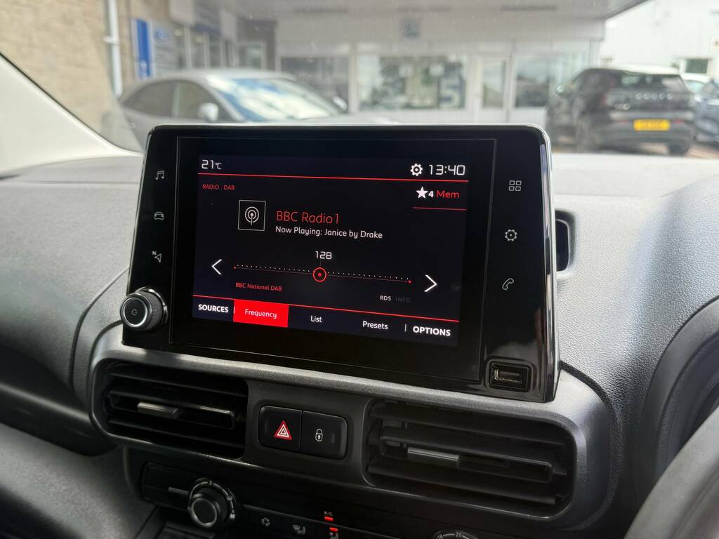 Citroen Berlingo 1.5 Bluehdi 1000Kg Enterprise 100Ps Black #17