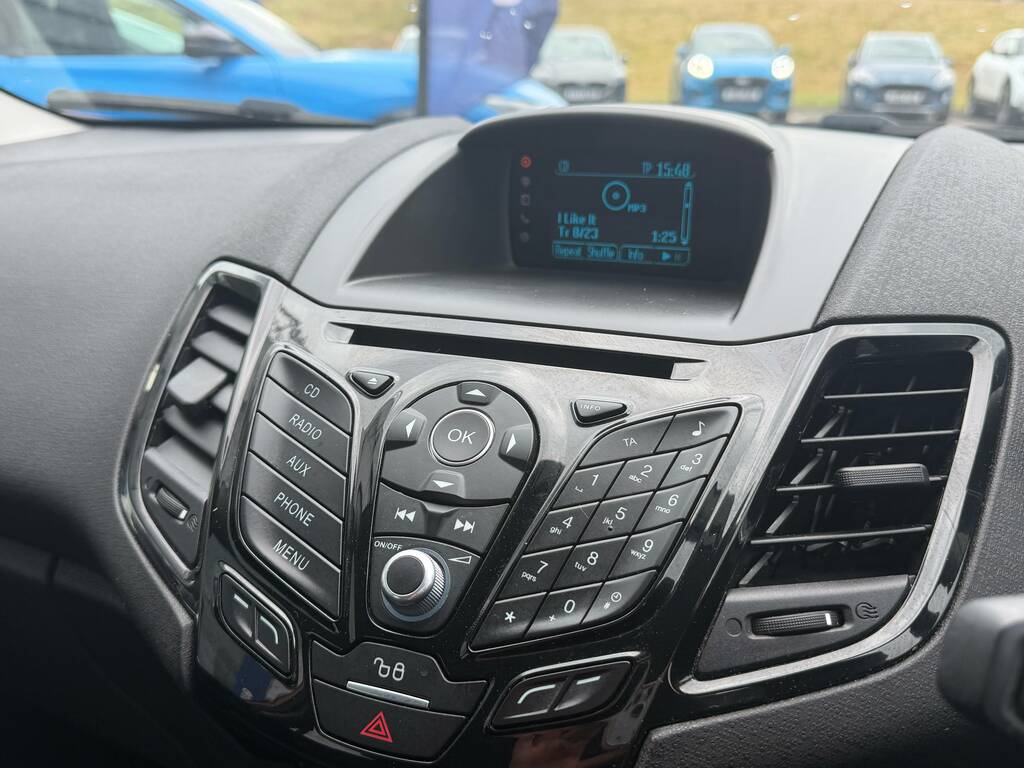 Ford Fiesta 1.25 82 Zetec Blue #19