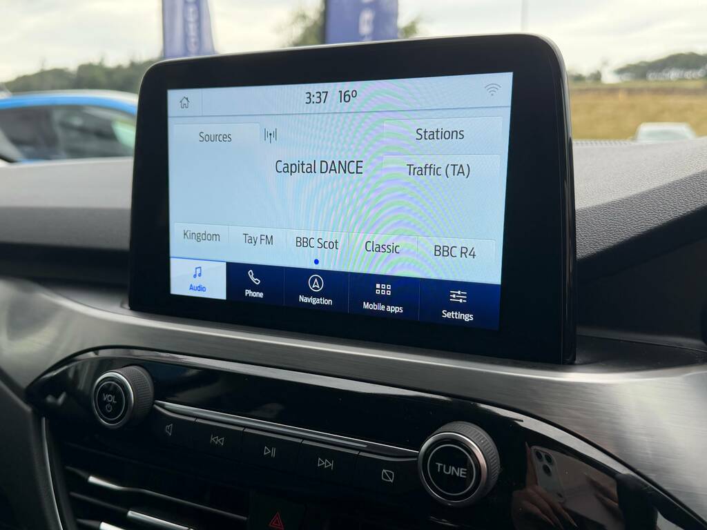 Ford Kuga Vignale 2.5L Duratec 225Ps Phev Fwd Cvt Aut White #23