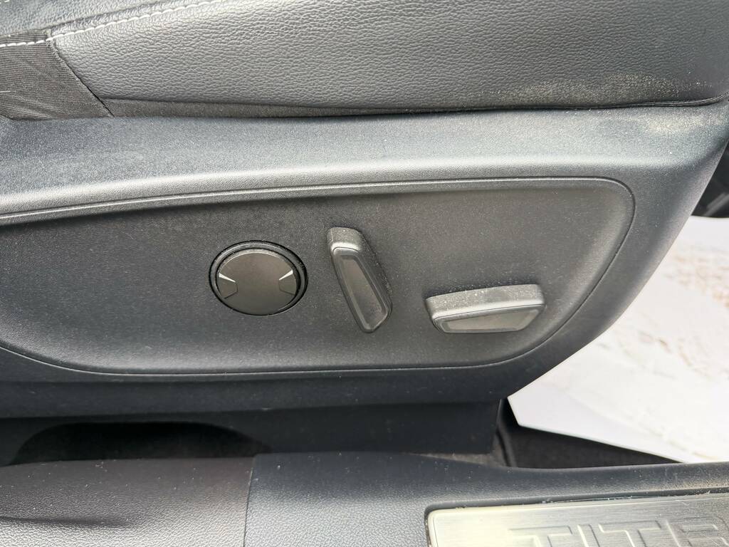 Ford Kuga Vignale 2.5L Duratec 225Ps Phev Fwd Cvt Aut White #17