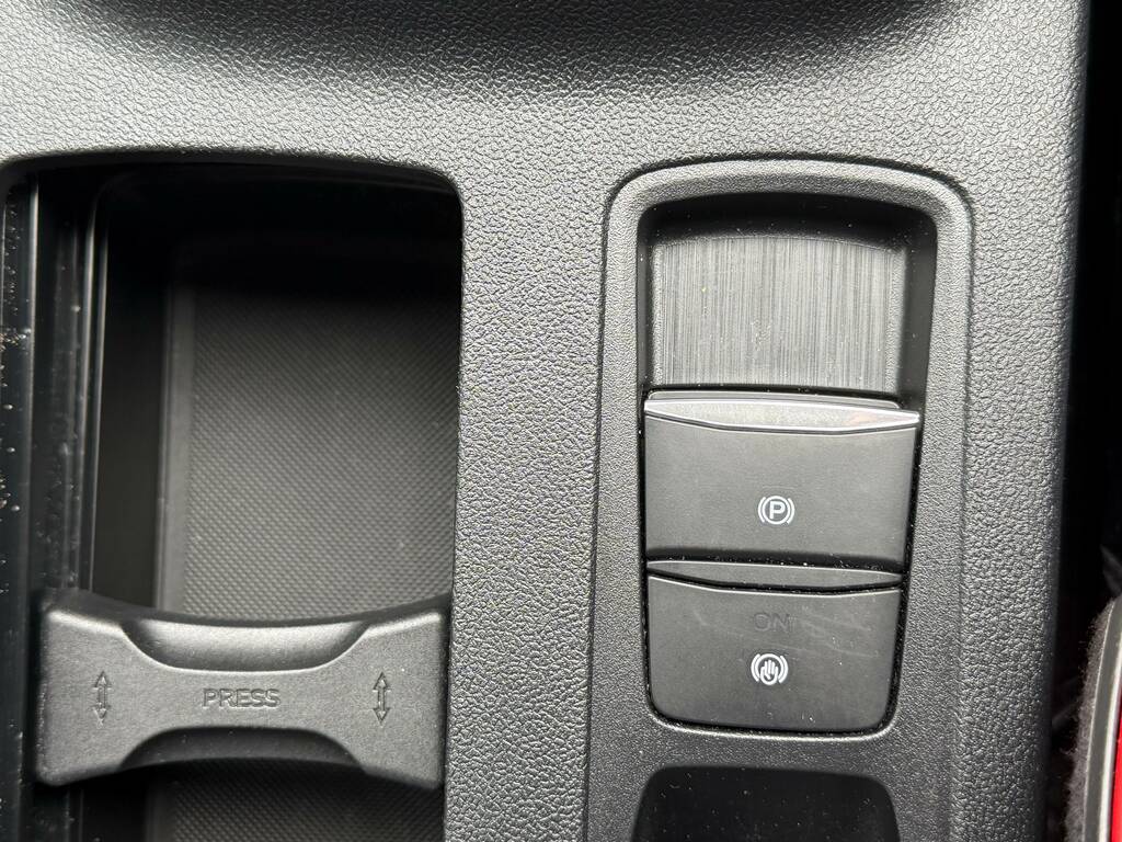 Ford Kuga Vignale 2.5L Duratec 225Ps Phev Fwd Cvt Aut White #28