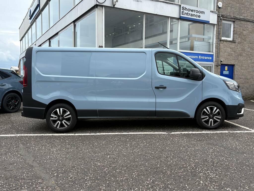 Renault Trafic Ll30 Blue Dci 150 Sport Plus SC22DYF Blue #2