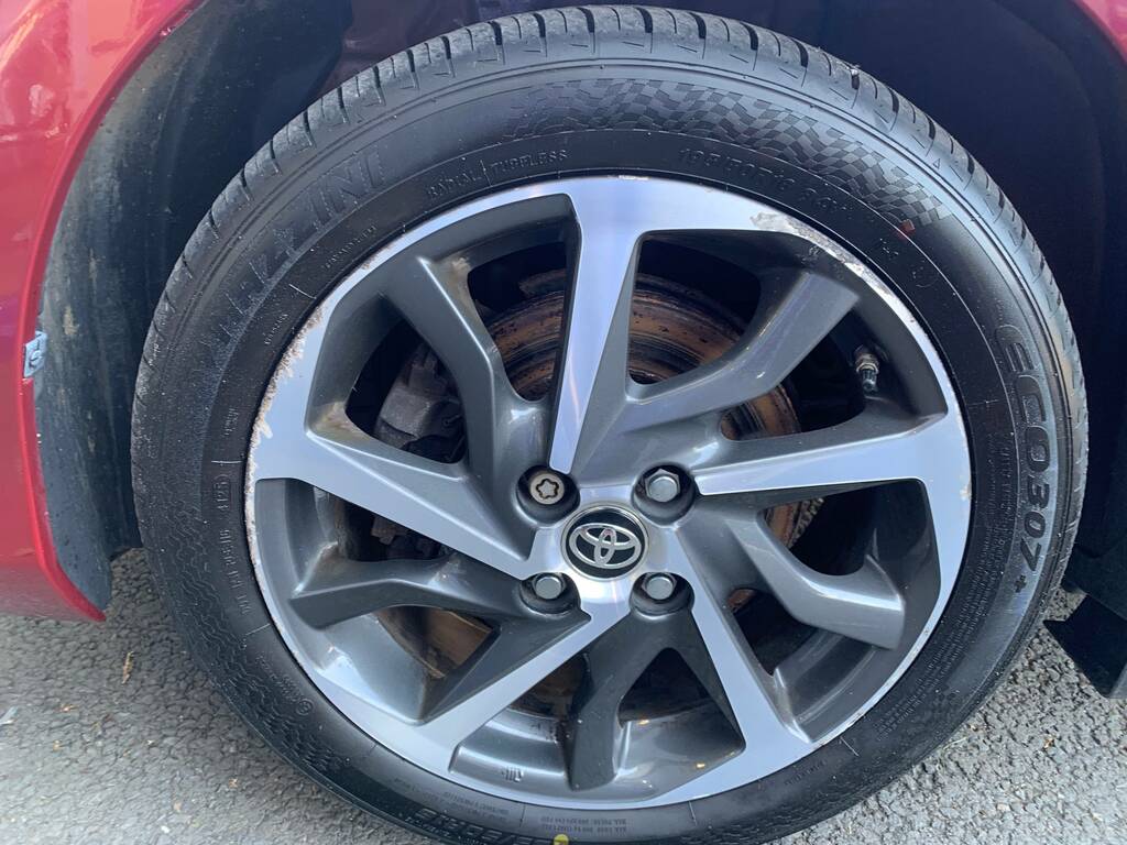 Toyota Yaris 1.5 Vvt-h Excel E-cvt Euro 6 Ss 15In Alloy Red #7