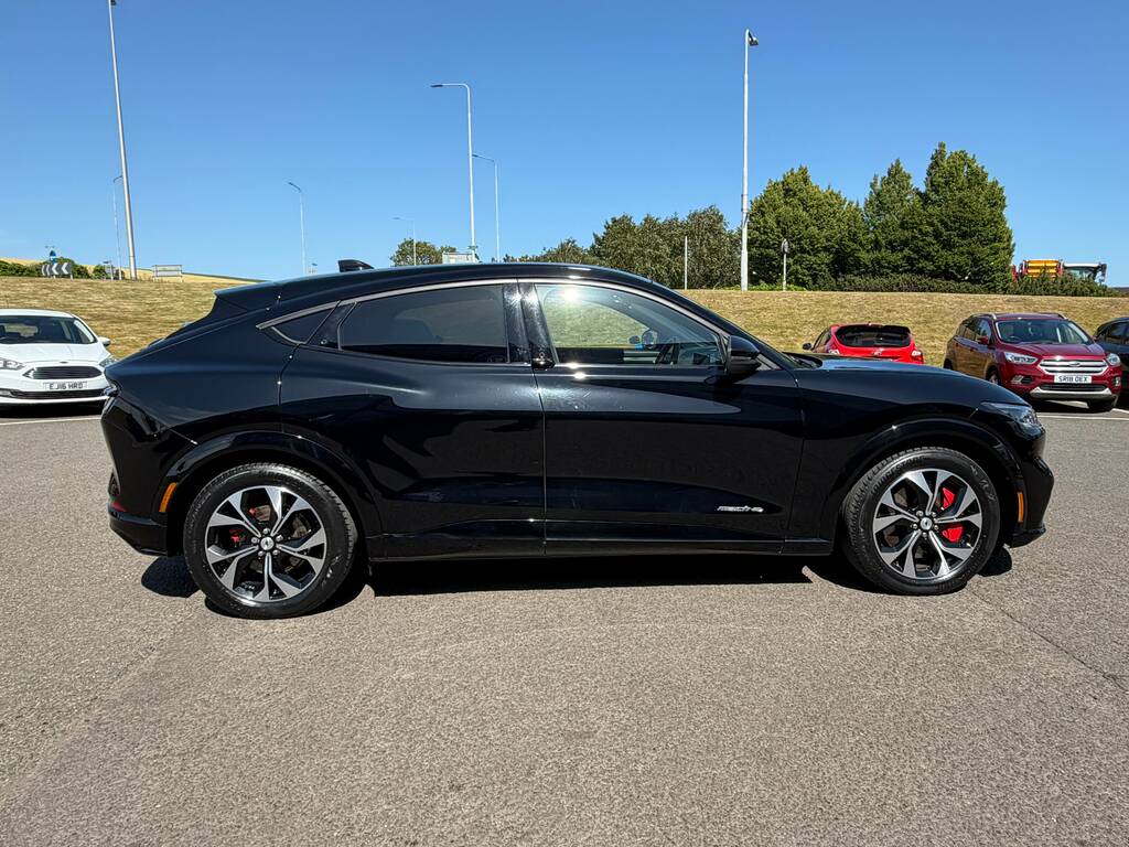 Ford Mustang Mach-E 198Kw Base Standard Range 68Kwh Awd ST21YXK Black #4