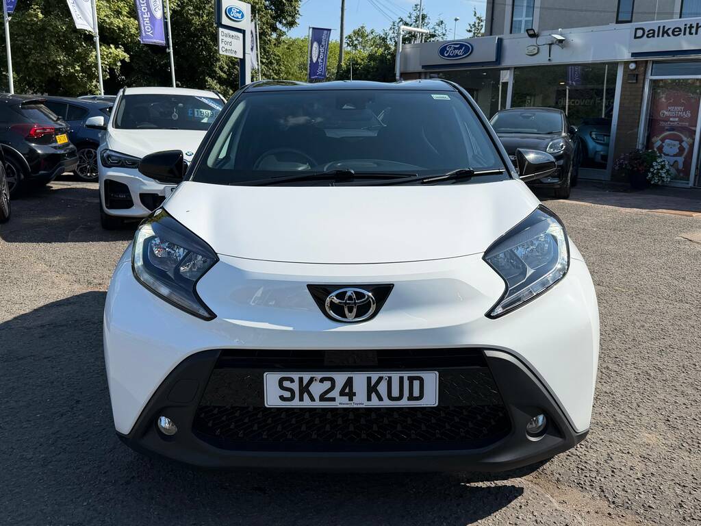 Toyota Aygo X Vvt-i Edge SK24KUD White #5