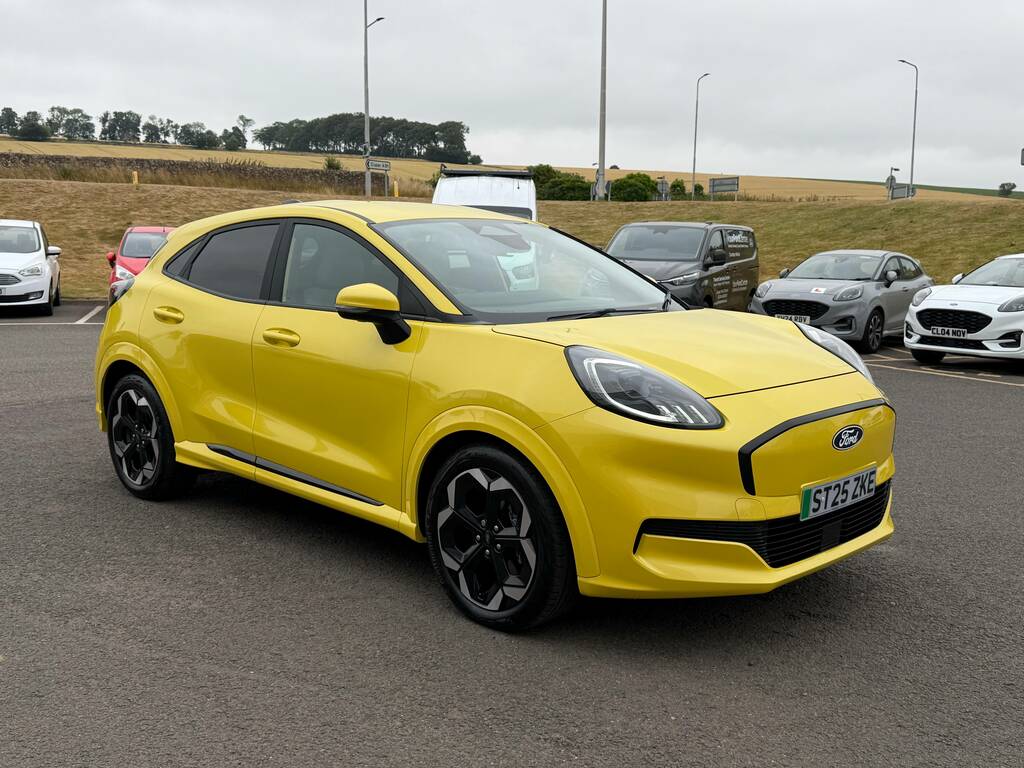 Ford Puma Premium 43 Kwh Standard Range 1 Speed 16 ST25ZKE Yellow #3