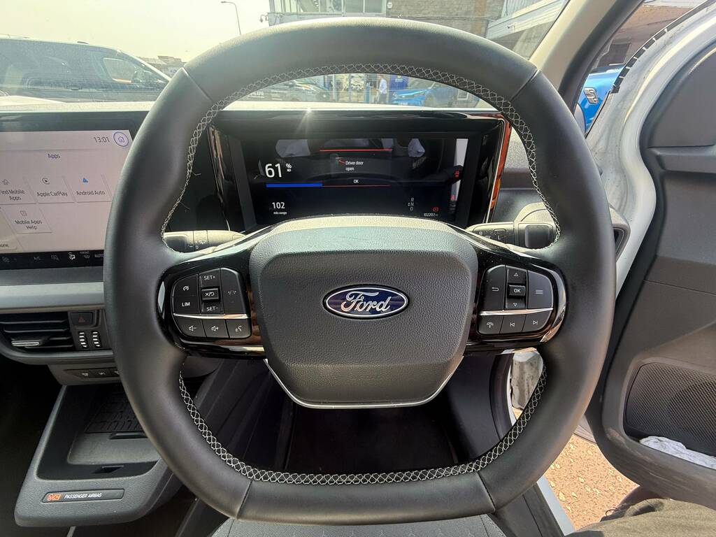 Ford Transit Courier 100Kw 43Kwh Limited White #4