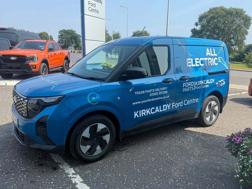 Ford Transit Courier 100Kw 43Kwh Trend Blue #5