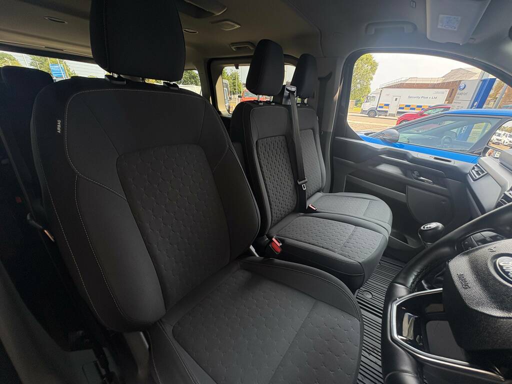 Ford Tourneo Custom 320 2.0 Ecoblue 150Ps L2 Titanium 9 Seater Black #4